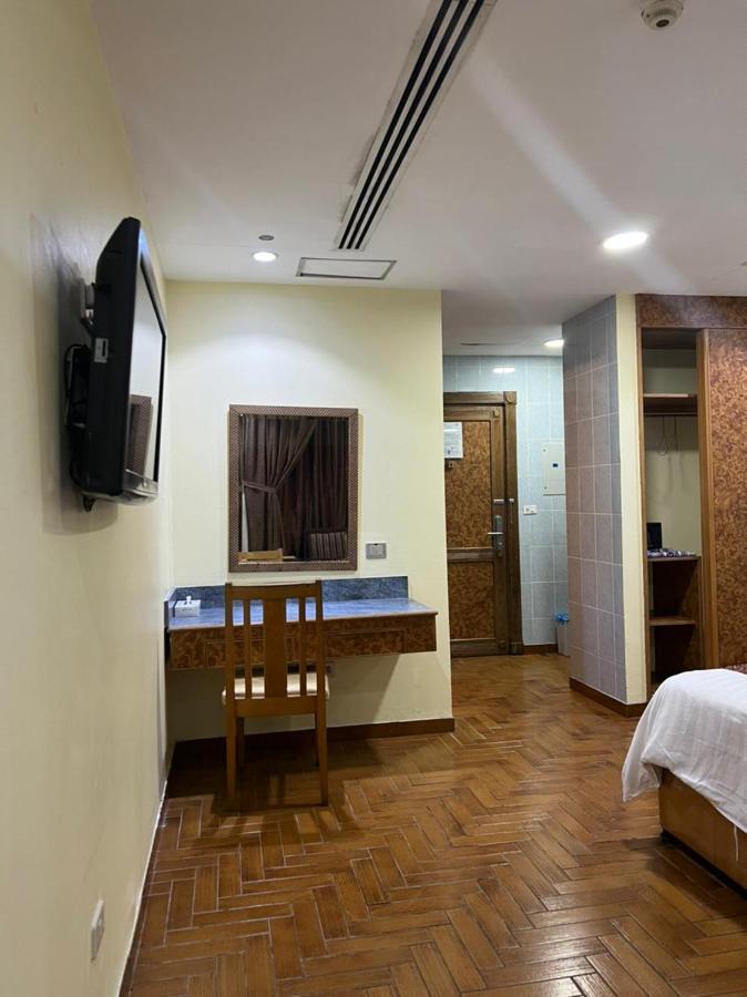 דמאם Mansour Plaza Hotel Apartments מראה חיצוני תמונה