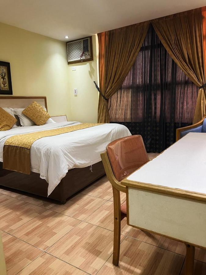 דמאם Mansour Plaza Hotel Apartments מראה חיצוני תמונה