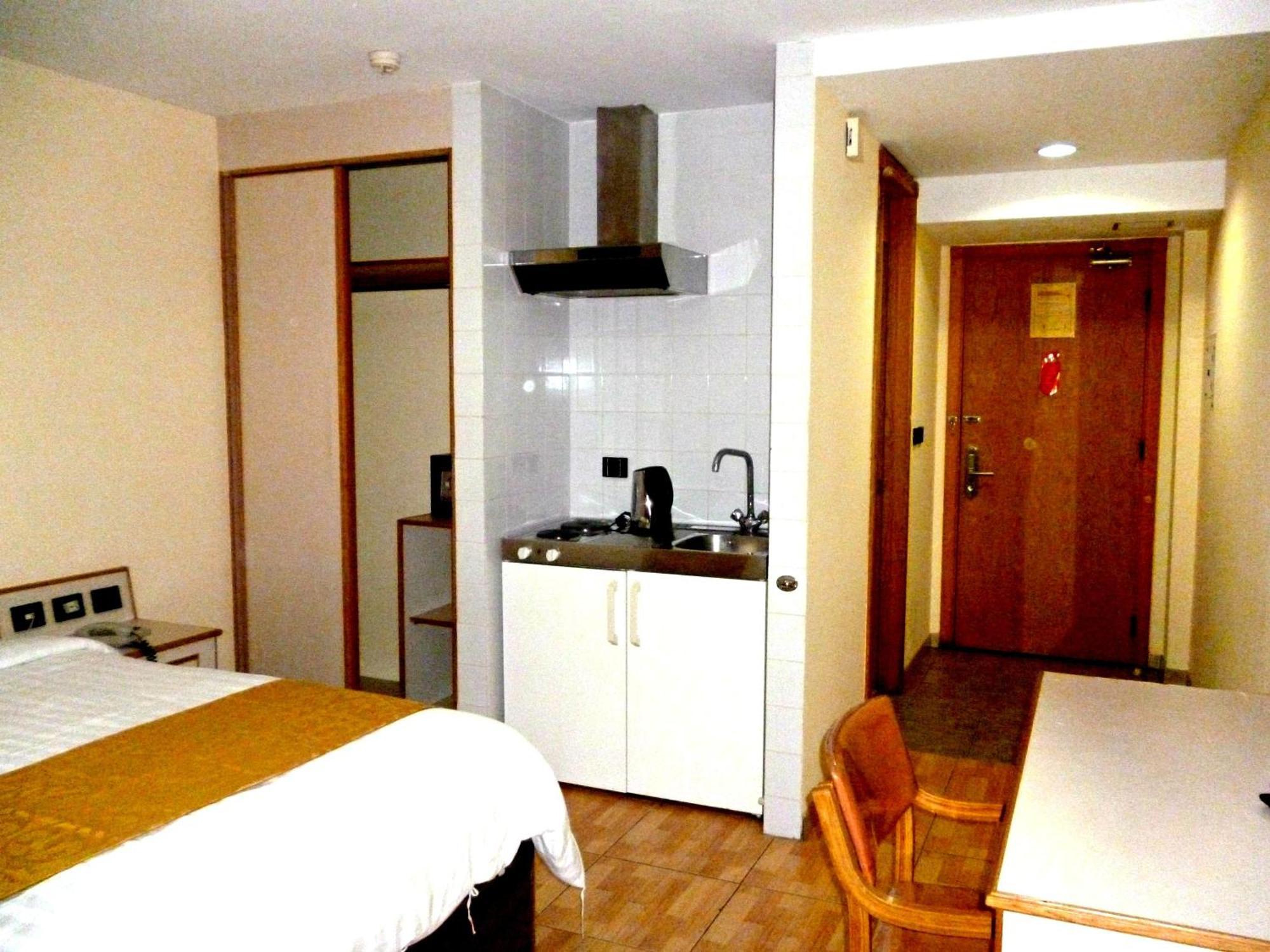 דמאם Mansour Plaza Hotel Apartments חדר תמונה