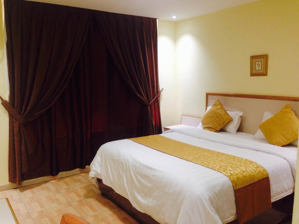 דמאם Mansour Plaza Hotel Apartments מראה חיצוני תמונה