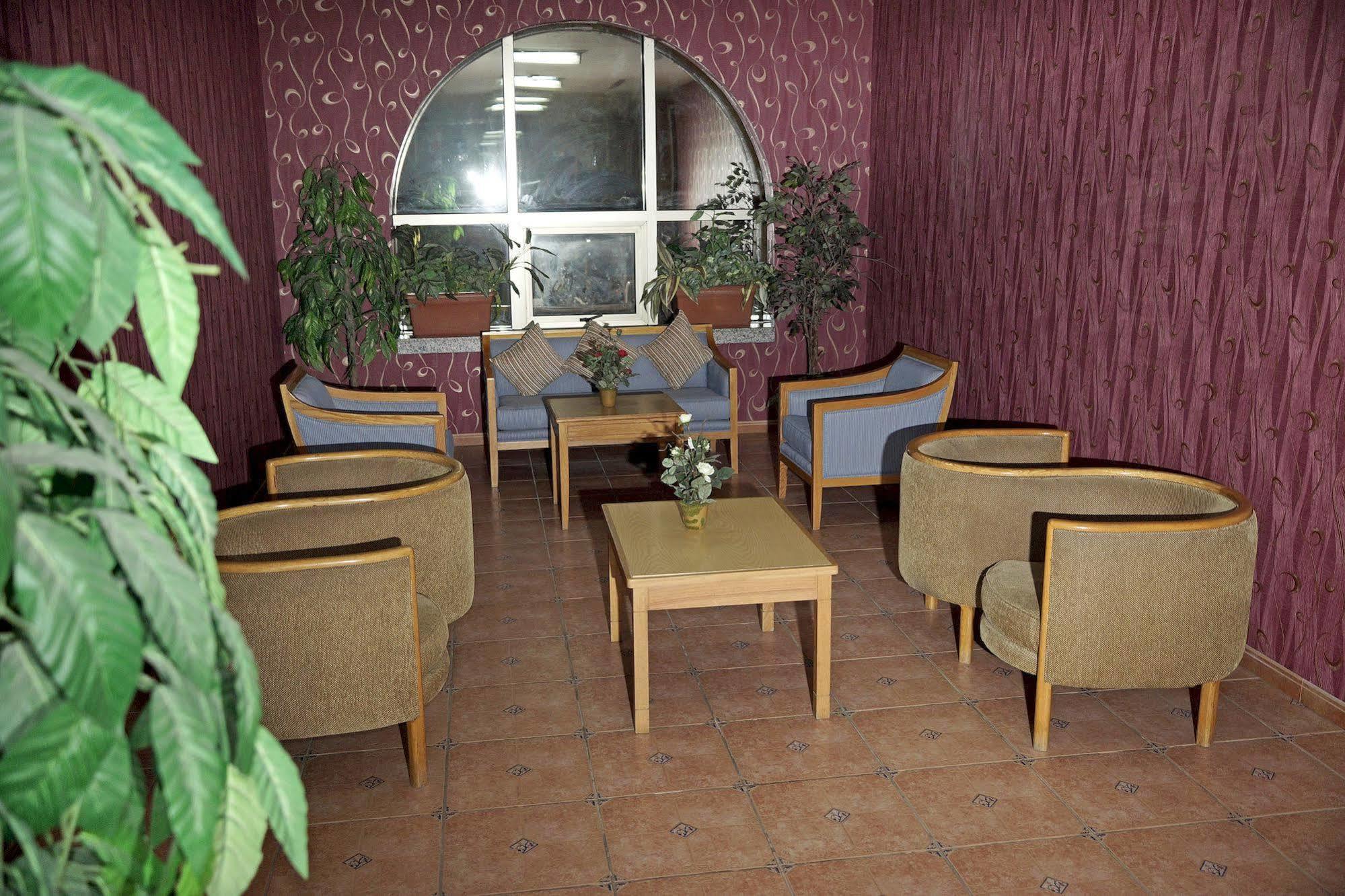 דמאם Mansour Plaza Hotel Apartments מראה חיצוני תמונה