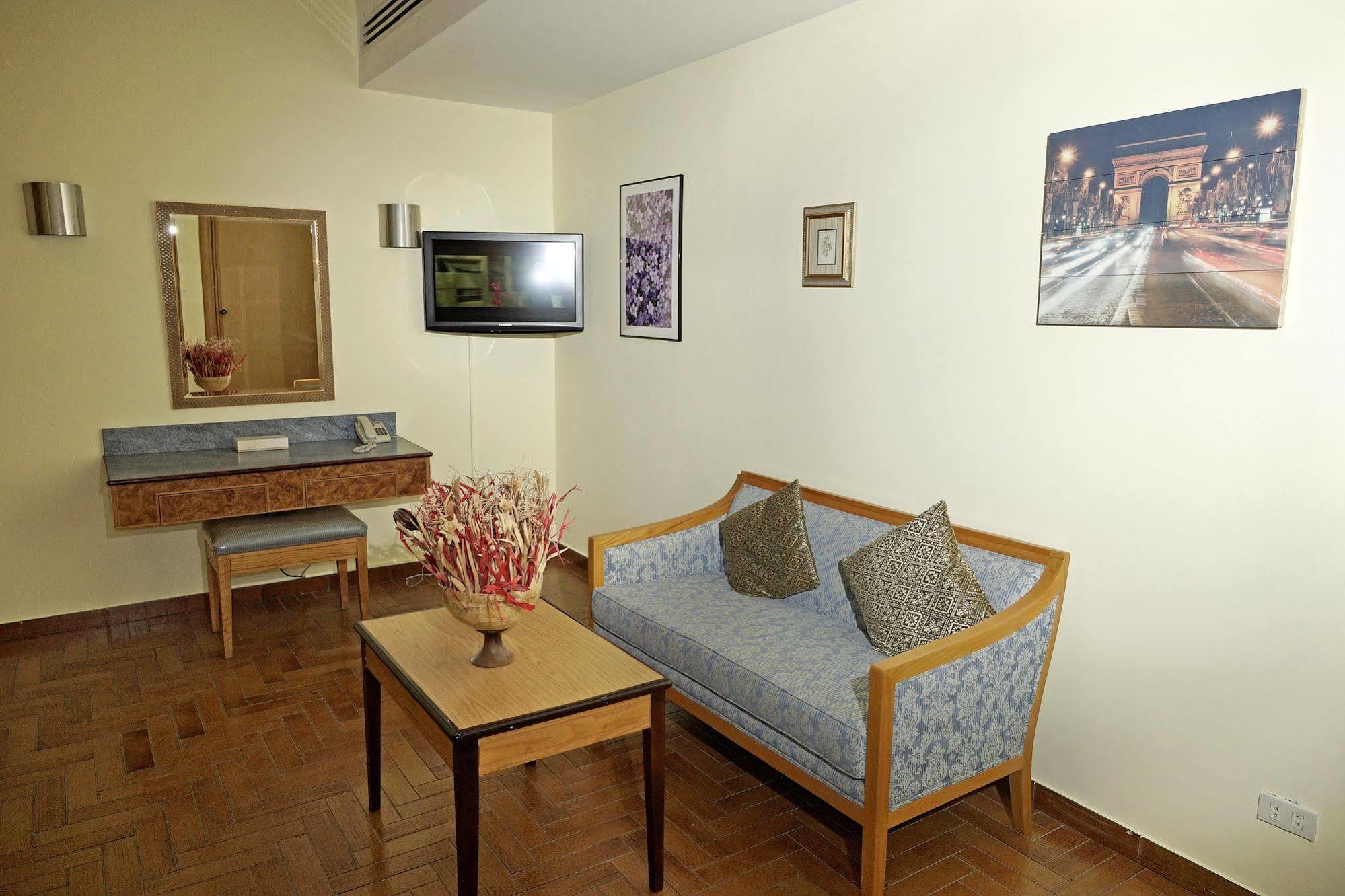 דמאם Mansour Plaza Hotel Apartments מראה חיצוני תמונה