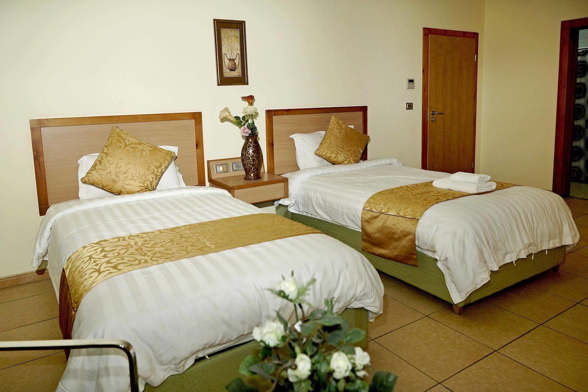 דמאם Mansour Plaza Hotel Apartments מראה חיצוני תמונה