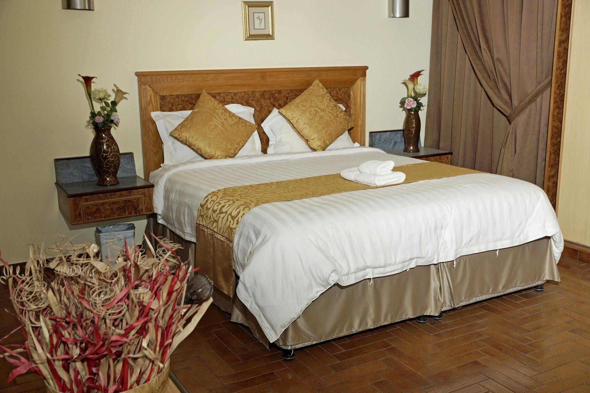 דמאם Mansour Plaza Hotel Apartments מראה חיצוני תמונה