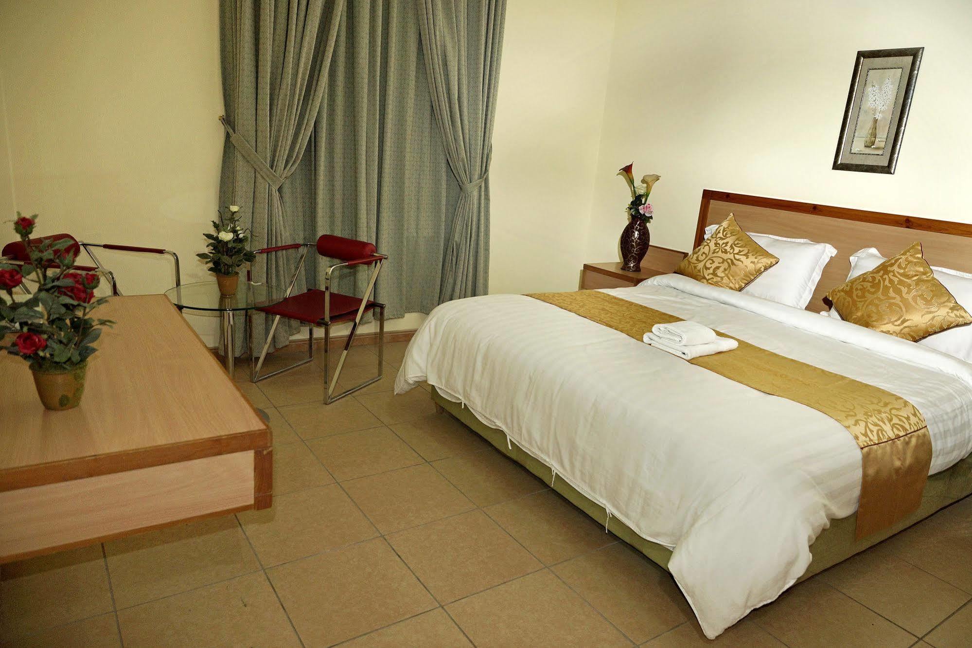 דמאם Mansour Plaza Hotel Apartments מראה חיצוני תמונה